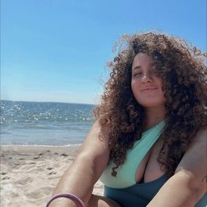 Meet your Posher, Nitsa